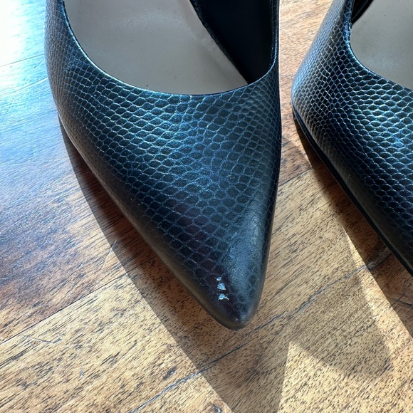 BCBG Maxazria Black Leather Pump with Metallic Heel 37 - Picture 2 of 8